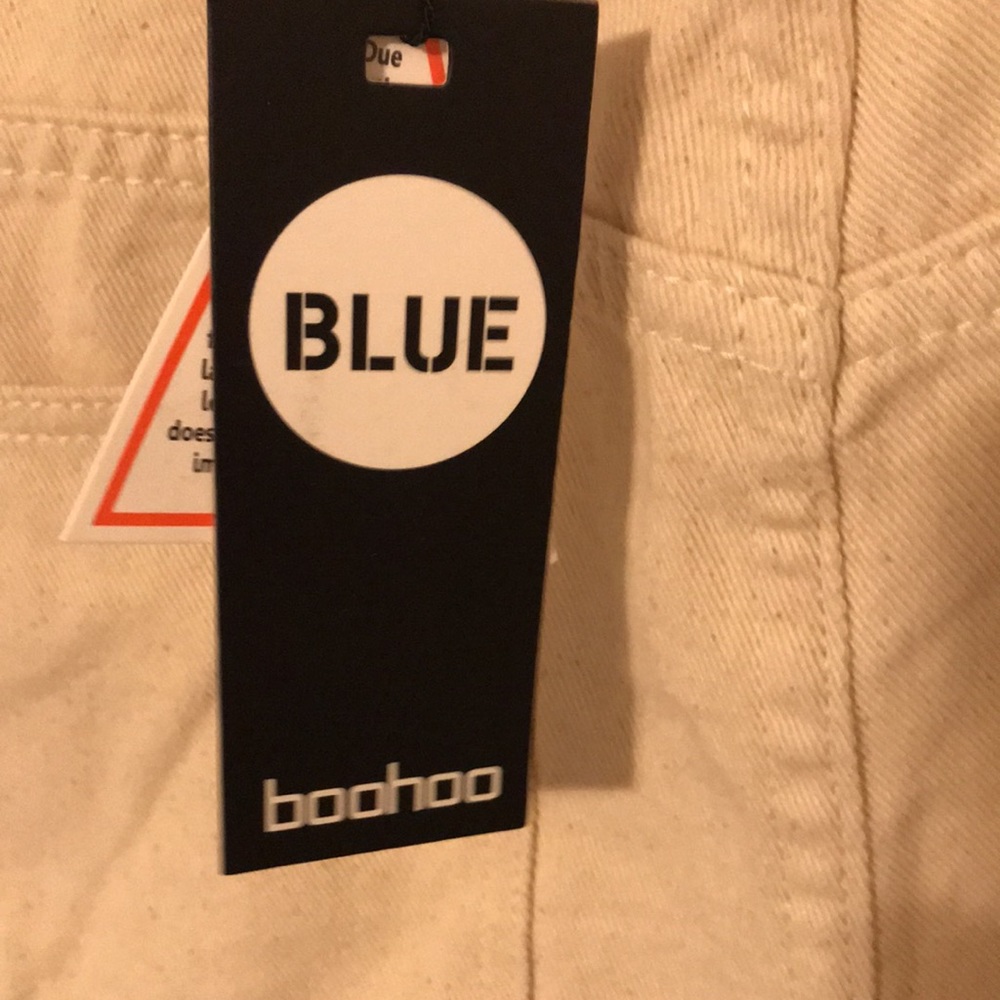 BLUE - Picture 7 of 9